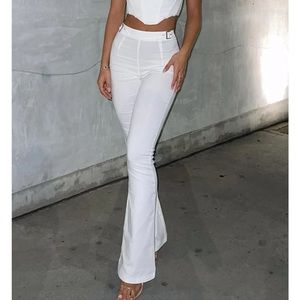 White fox - white pants